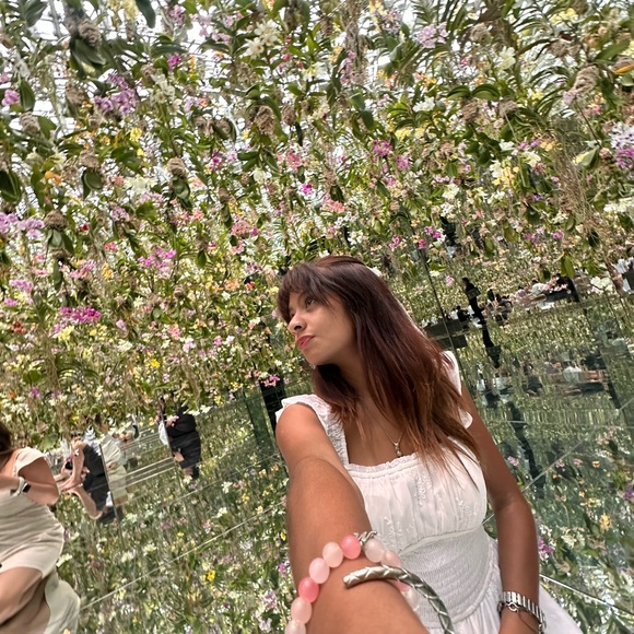 Meet your Posher, Elena - Picture 5 of 12